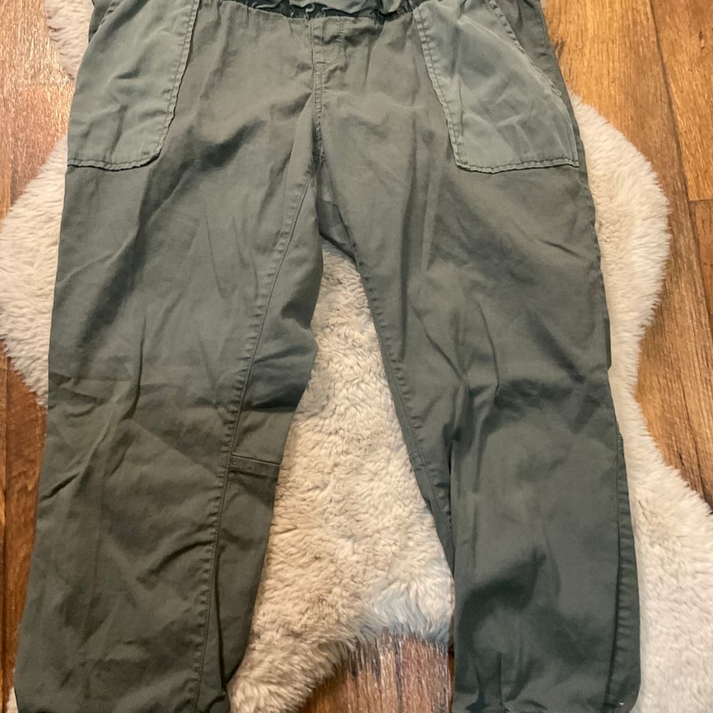 A Pea In The Pod Pants Maternity Size Large Green Jogger‎ Cropped Cargo - Picture 3 of 11